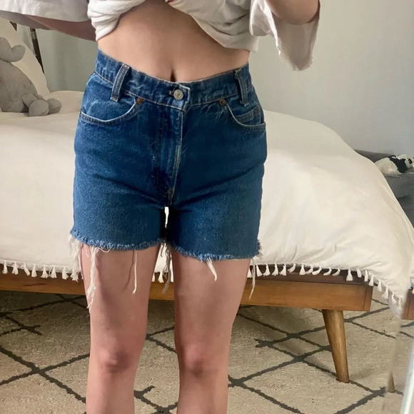 𝅺vintage Levi’s Orange Tab 705-0216 Student Fit Cutoffs - Picture 5 of 5